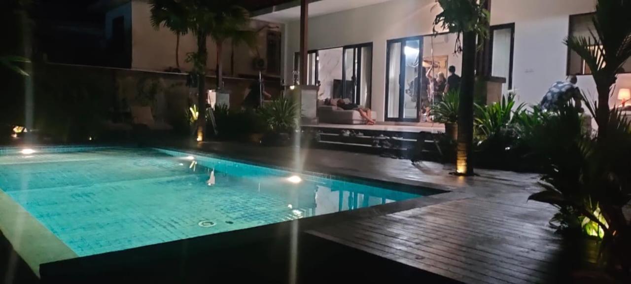 Villa Niang Ando 라부안 바조 외부 사진